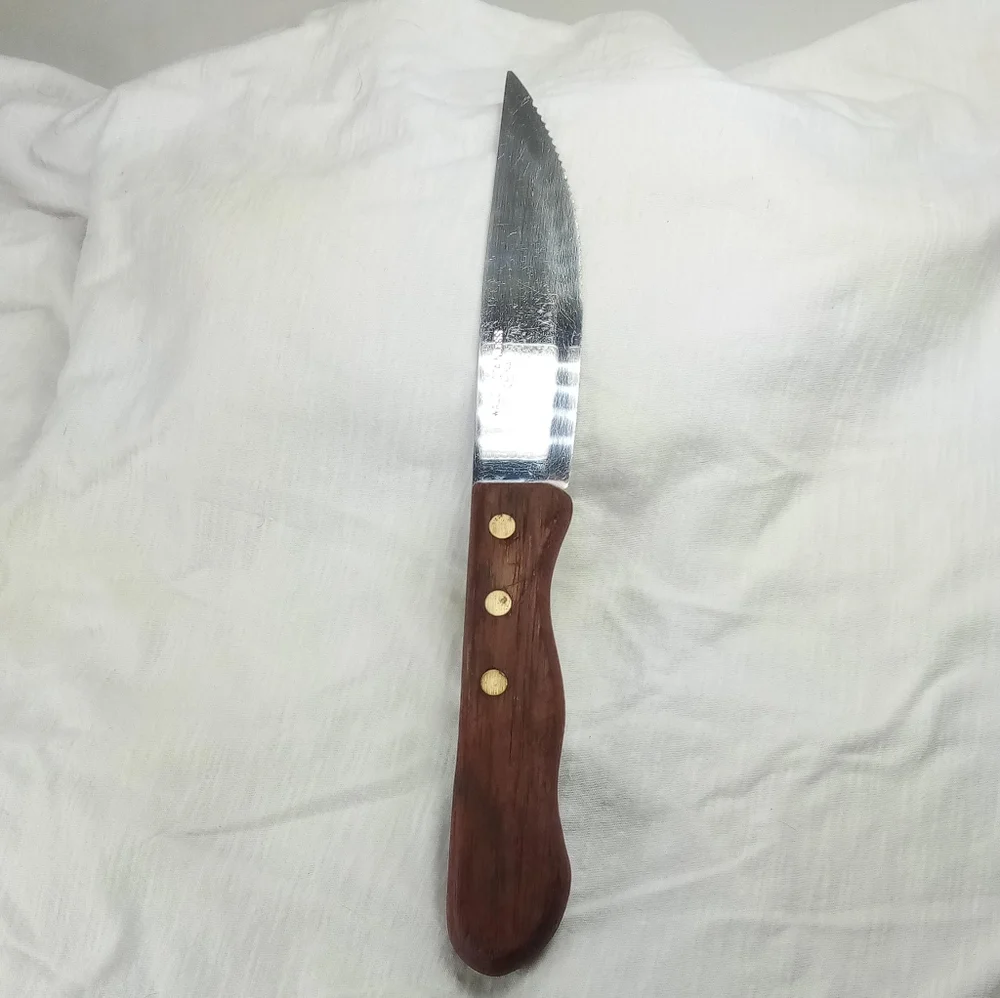 Walco Heavy Duty Stainless Serrated Hard Wood Handle 10